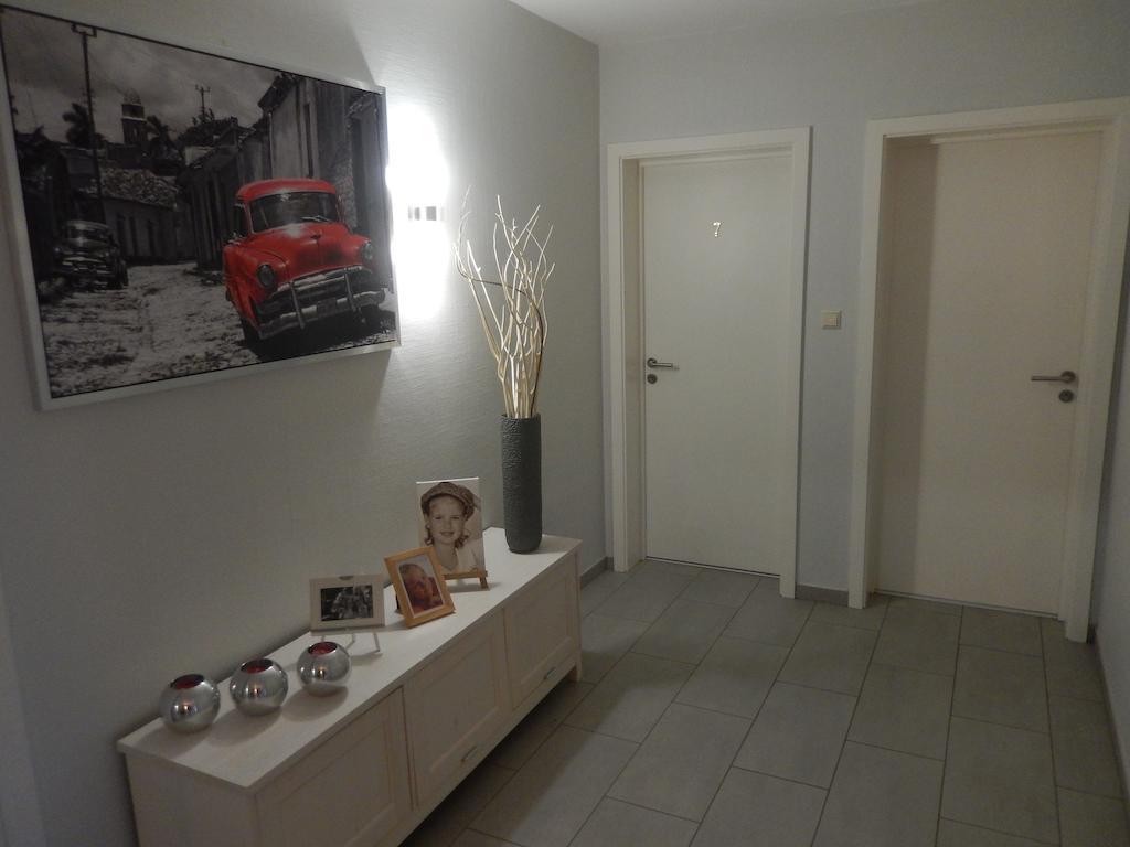 Zum Burghof Hotel Schoenberg Buitenkant foto