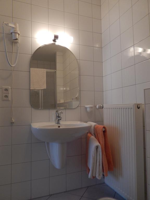 Zum Burghof Hotel Schoenberg Kamer foto