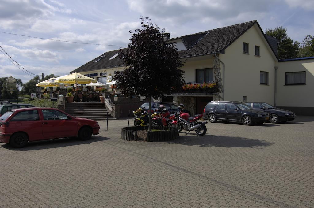 Zum Burghof Hotel Schoenberg Buitenkant foto